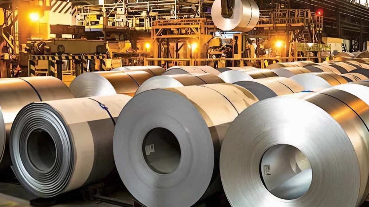 Rows of steel coils in a production hall